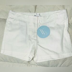 Little English 100% cotton white shorts adjustable waist sz 12 NWT smoke free